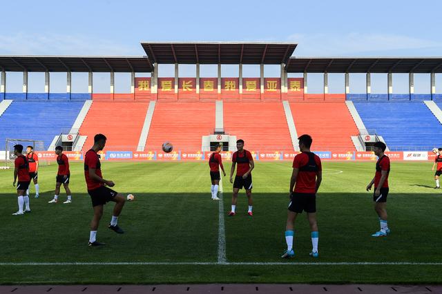 公牛大胜活塞锁定东部第九 尼克斯胜凯尔特人